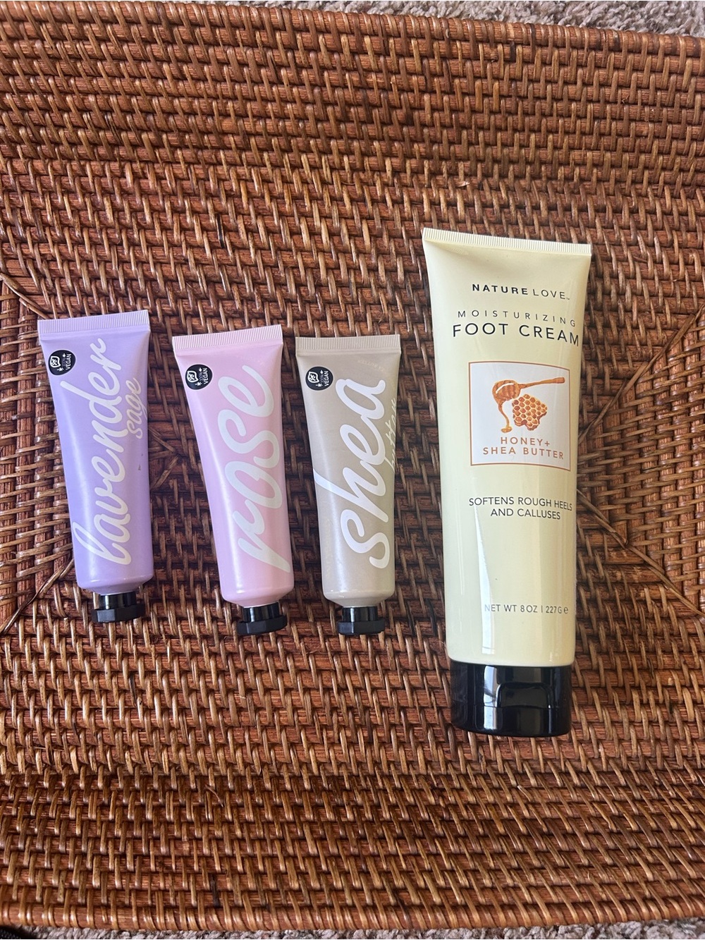Nature Love Foot Cream & Ivy Beauty Hand Cream Bundle | 4 Piece Skincare bundle